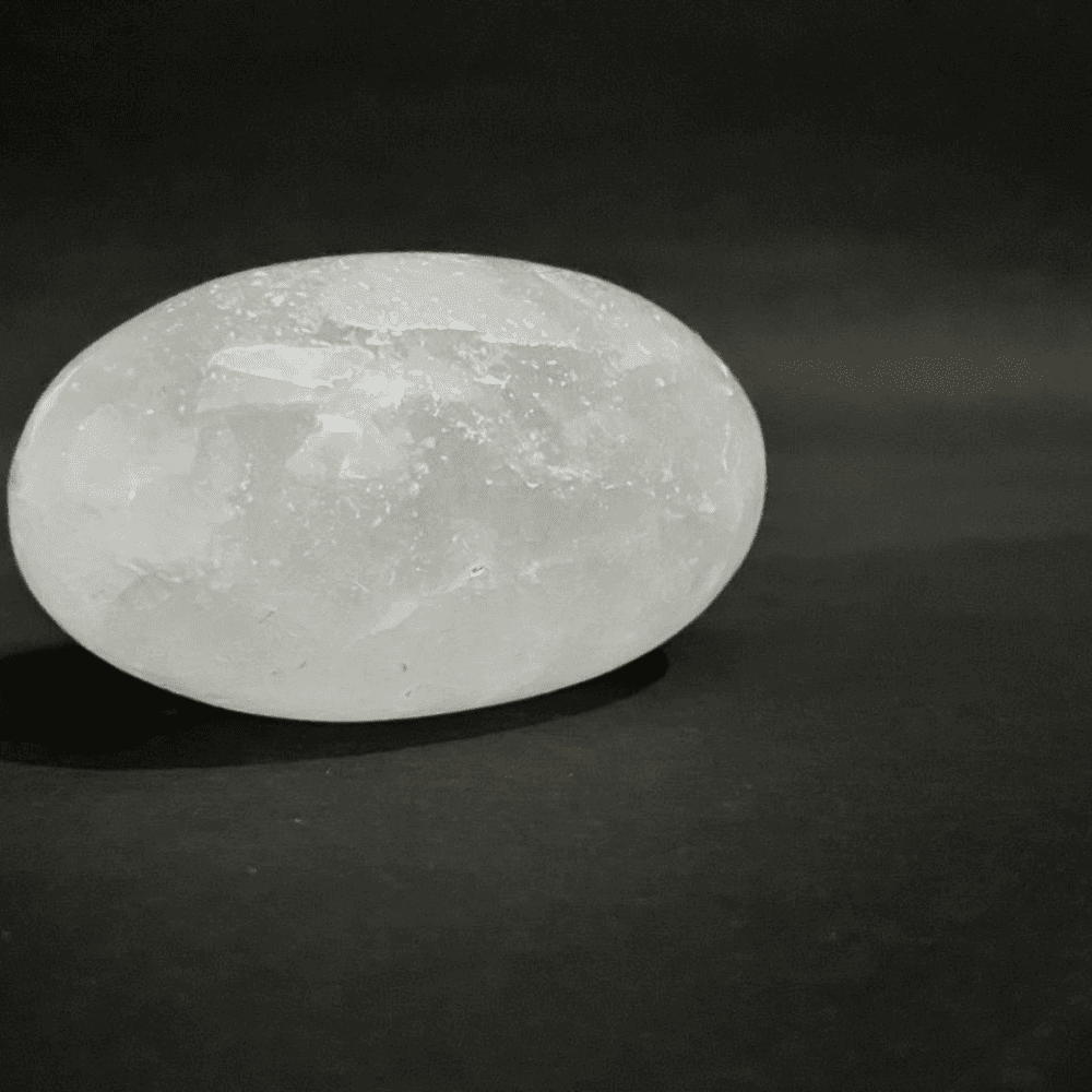 Sphatik Lingam (185gm/2.85inch)