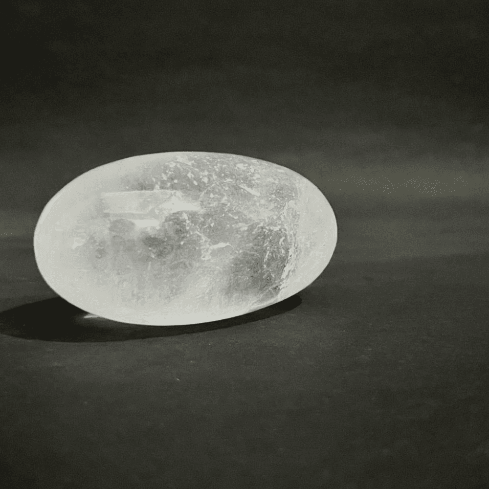 Sphatik Lingam (155gm/2.85inch)